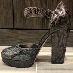 Nine West Platform Mary Jane Heels